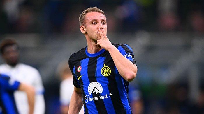 Selebrasi Davide Frattesi ketika mencetak gol pada laga Inter Milan vs Atalanta, pekan ke-21 Liga Italia Serie A, di Stadion Giuseppe Meazza, Kamis (29/2/2024).