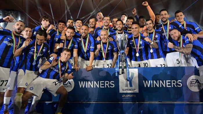 Inter Milan meraih juara Piala Super Italia 2022 setelah menumbangkan AC Milan 3-0 di King Fahd International Stadium, Arab Saudi, Kamis (19/1/2023).