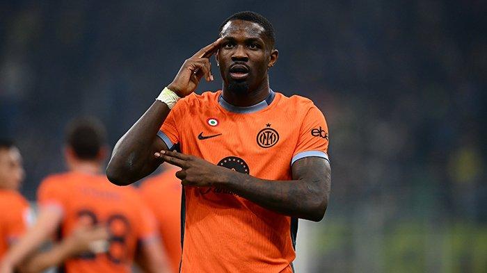 Selebrasi Marcus Thuram saat mencetak gol pada pertandingan giornata 25 Liga Italia Serie A antara Inter Milan vs Salernitana di Stadion Giuseppe Meazza, Sabtu (17/2/2024).