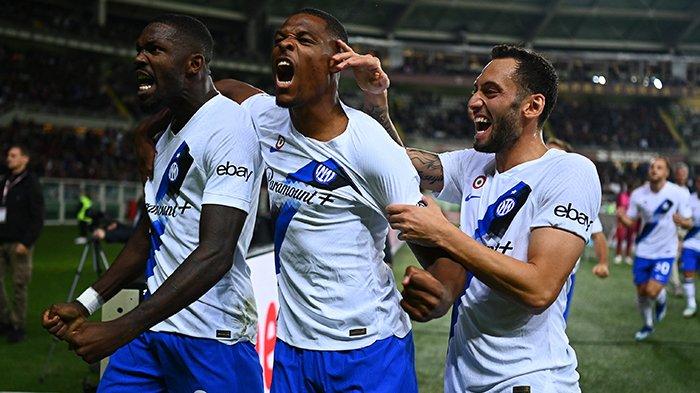 Selebrasi Marcus Thuram (kiri) ketika mencetak gol pada laga Torino vs Inter Milan, giornata 9 Liga Italia, di Stadion Olimpico Grande Torino, Sabtu (21/10/2023).