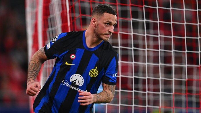 Selebrasi Marko Arnautovic ketika mencetak gol pada laga Benfica vs Inter Milan, matchday 5 Liga Champions grup D, di Estadio Da Luz, Kamis (30/11/2023).
