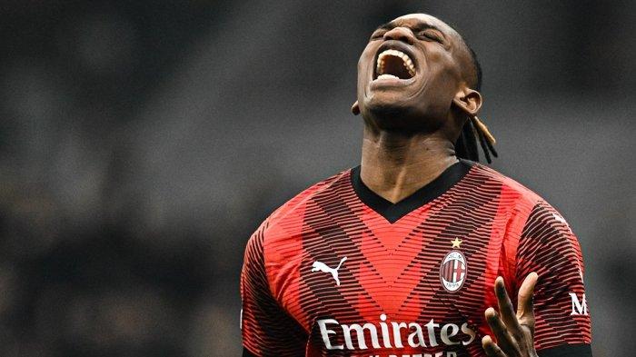 Selebrasi Rafael Leao usai mencetak gol untuk AC Milan saat laga melawan Rennes di Liga Europa, Jumat (16/2/2024).