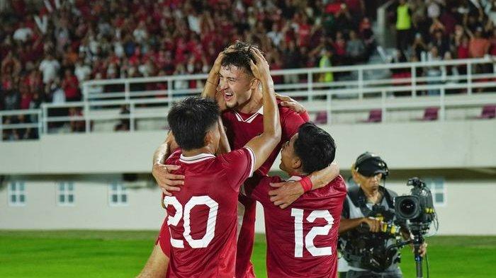 Selebrasi gol Ivar Jenner saag timnas U-23 Indonesia melawan Turkemenistan, di Stadion Manahan, Solo, Selasa (12/9/2023).