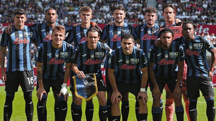 Skuad Atalanta saat bermain di Stadion Gewiss. (Twitter / @Atalanta_BC)