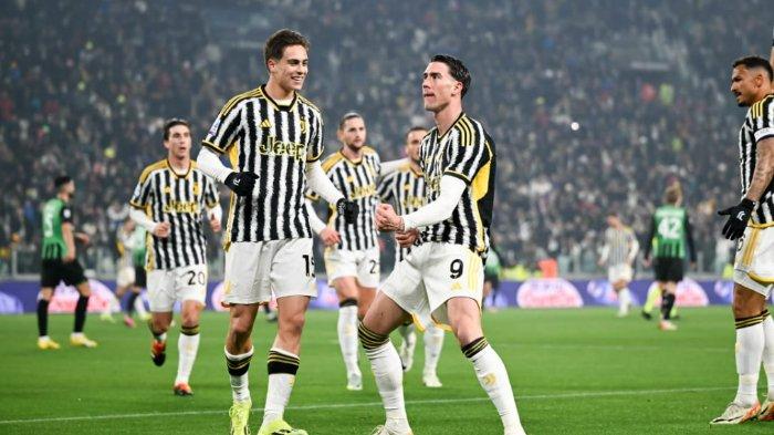 Skuad Juventus selebrasi 11
