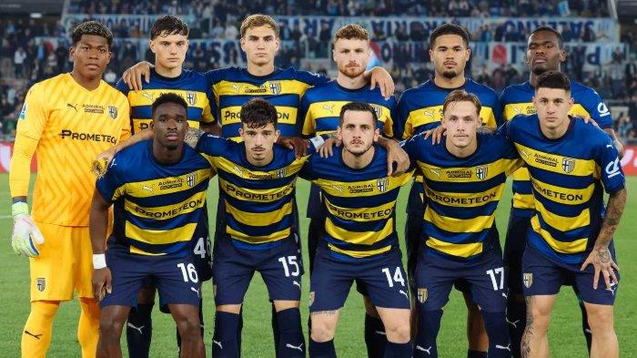 BERJUANG LOLOS DEGRADASI - Skuad Parma musim 2024/2025. Tim besutan Christian Chivu ini berjuang lolos dari zona degradasi dengan harapan menang atas Napoli pada giornata 37 Liga Italia Serie A, Senin (19/5/2025). (ARSIP - parmacalcio1913.com)