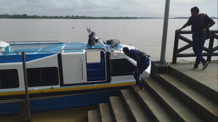 Speedboat Reguler Saat akan Berangkat dari Kabupaten Tana Tidung Menuju Tarakan di Pelabuhan Keramat Tideng Pale, Kalimantan Utara.