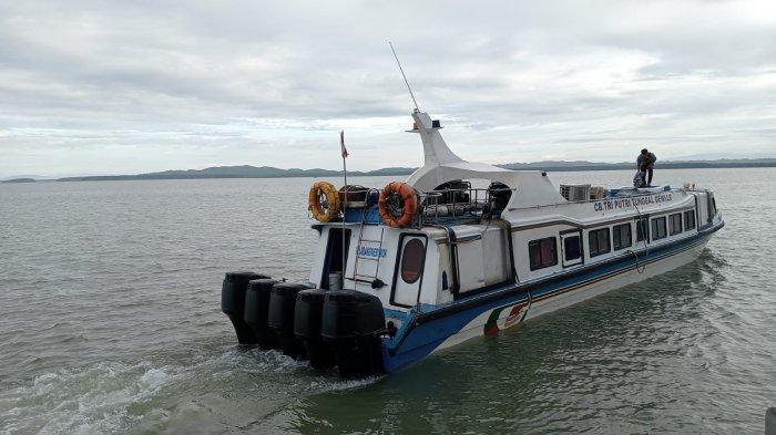 Speedboat reguler yang siap bertolak dari Pelabuhan Liem Hie Djung Nunukan, Sabtu (03/02/2024), pagi.
