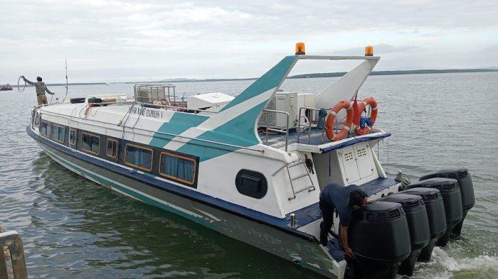 Speedboat reguler siap bertolak dari Pelabuhan PLBL Liem Hie Djung Nunukan, belum lama ini.