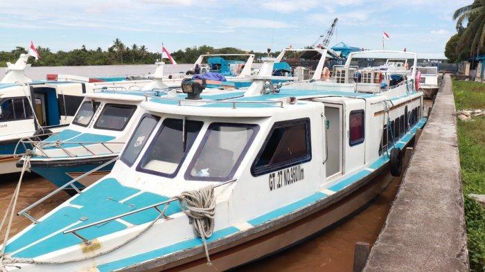 TRANSPORTASI AIR–Tampak speedboat reguler telah disiapkan untuk bertolak menuju Tarakan hari ini, Kamis (6/2/2025) di Pelabuhan Kayan II Tanjung Seloor, Bulungan Kalimantan Utara.