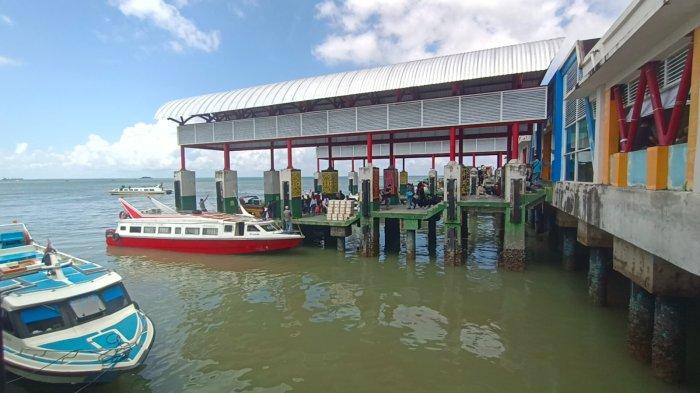 Aktivitas penumpang speedboat reguler di Pelabuhan Tengkayu 1 Tarakan, Kalimantan Utara.