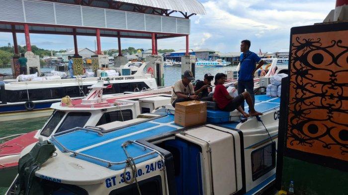 PENUMPANG SPEEDBOAT REGULER  - Tampak aktivitias penumpang speedboat reguler di Pelabuhan Tengkayu 1 Tarakan, Kalimantan Utara