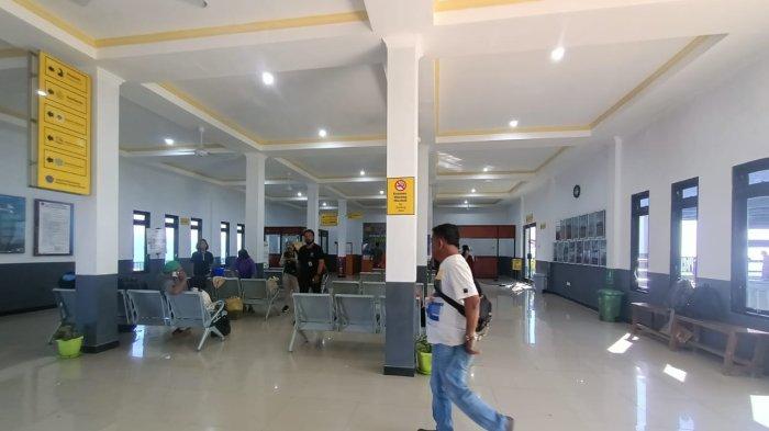 Aktivitas penumpang speedboat reguler di Pelabuhan Tengkayu 1 Tarakan, Kalimantan Utara.