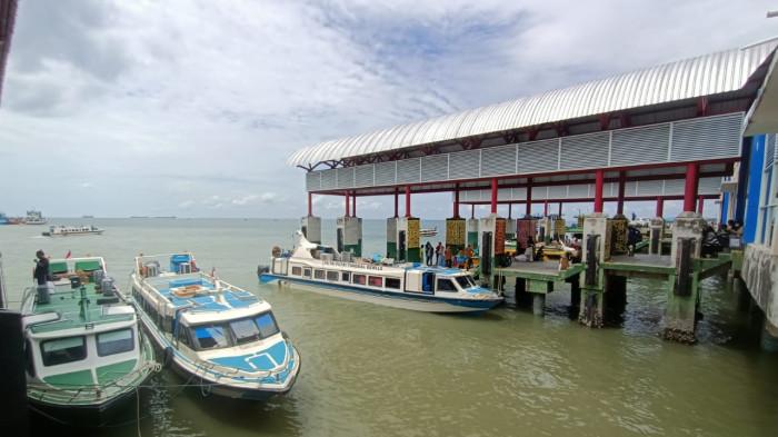 SPEEDBOAT SIAP BERANGKAT- Speedboat reguler di Pelabuhan Tengkayu 1 Tarakan siap berangkat menuju rute tujuan di Kalimantan Utara.