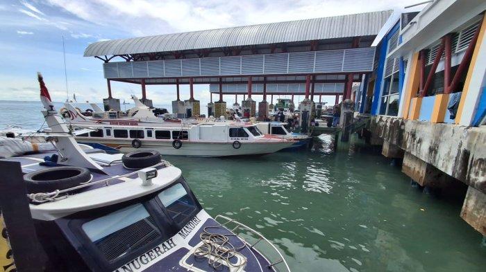 SPEEDBOAT REGULER-Tampak speedboat reguler tujuan Tanjung Selor siap angkut penumpang dari Pelabuhan Tengkayu 1 Tarakan, Kalimantan Utara.