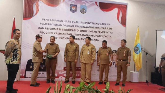 Suasana Penyampaian Hasil Evaluasi Penyelenggaraan Pemerintahan Daerah di lingkungan Pemerintah Provinsi (Pemprov) Kalimantan Utara, Selasa (23/1) di Hotel Luminor Tanjung Selor Kabupaten Bulungan.