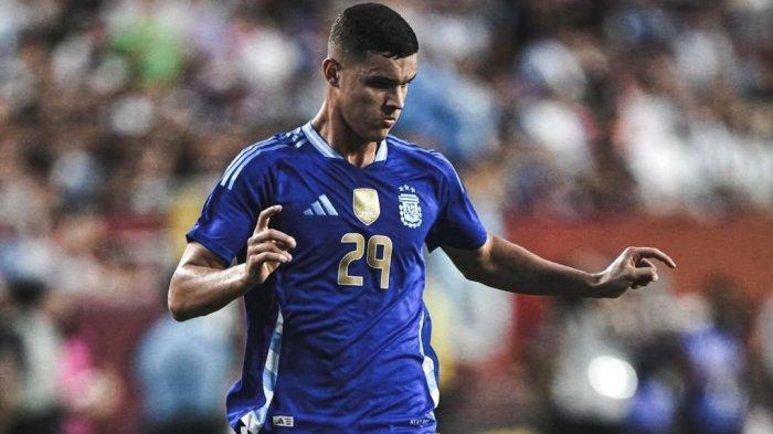 Valentin Carboni memperkuat Timnas Argentina melawan Guatemala, Sabtu (15/6/2024). (Instagram/@valencarboni_)