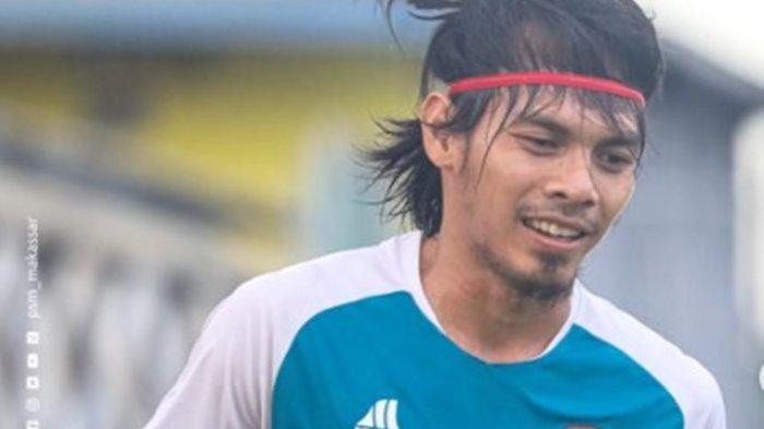 FOTO Aksi Rasyid Bakri di sela latihan PSM Makassar. 