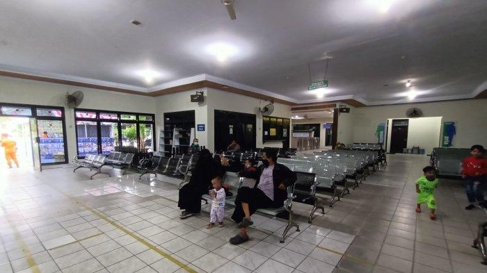 Aktivitas masyarakat di Pelabuhan Malundung Pelindo IV Cabang Tarakan. TRIBUNKALTARA.COM/ANDI PAUSIAH