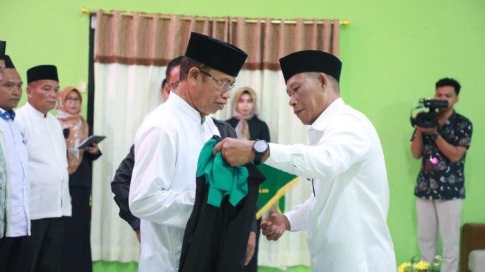 Bupati Bulungan Syarwani, melantik Dewan Hakim untuk pelaksanaan MTQ ke-48 tingkat Kabupaten di Ruang Pertemuan Kantor Kemenag Kabupaten Bulungan, Selasa (15/08/2023).