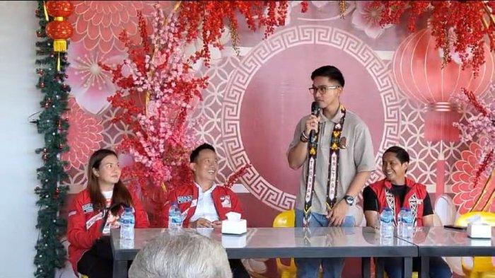 Ketua Umum PSI Kaesang Pangarep, saat berkunjung ke Kaltara kemarin dan melaksanakan Kopdar bersama masyarakat di Kopitiam, Kota Tarakan, Sabtu (20/1/2024). TRIBUNKALTARA/ANDI PAUSIAH