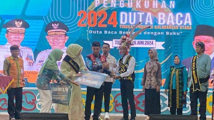 Pengukuhan Duta Baca Kaltara 2024 dilaksanakan di Balroom Kantor BPK Perwakilan Provinsi Kaltara, Tarakan pada Selasa (25/6/2024).