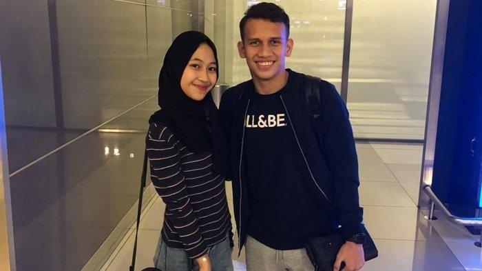 Putri Almarhum Ustaz Jefry Al Buchori dan Umi Pipik yakni, Adiba Khanza akan segera menikah dengan Egy Maulana Vikri. (Instagram/adiba.knza)