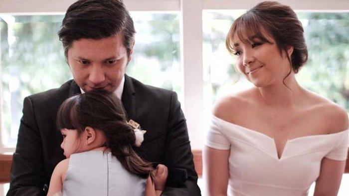 PENYEBAB CERAI - Potret Gading Marten, Gempi, dan Gisel. Merasa sudah dewasa, Gempi menagih janji Gading Marten untuk menjelaskan penyebab sang ayah berpisah dengan ibunya, Gisella Anastasia.
