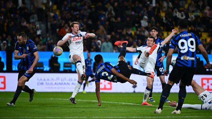 Proses gol pemecah kebuntuan Inter Milan yang dicetak Denzel Dumfries ke gawang Atalanta, pada pertandingan semifinal Supercoppa Italiana, di Al Awwal Park, Arab Saudi, Jumat (3/1/2025).