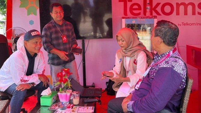 Telkomsel siapkan ragam solusi produk dan layanan terdepan seperti Paket RoaMAX Haji, eSIM RoaMAX, mengoperasionalkan kembali layanan GraPARI Makkah, menghadirkan sejumlah Posko Layanan Haji, hingga memperkuat kemitraan dengan operator terbaik di Arab Saudi.