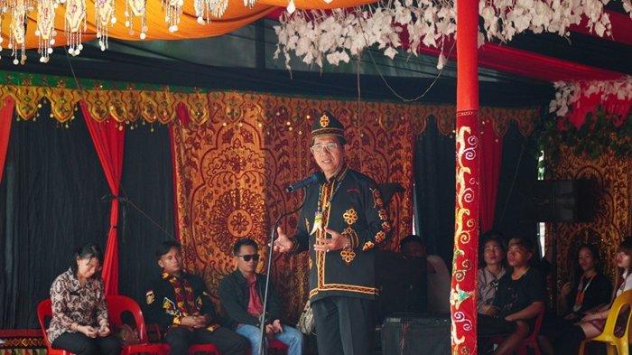 Wagub Kaltara, Dr Yansen TP, M.Si menghadiri Ilau ke-V Dayak Tenggalan di Kecamatan Sebuku, Kabupaten Nunukan, Sabtu (15/7) lalu.