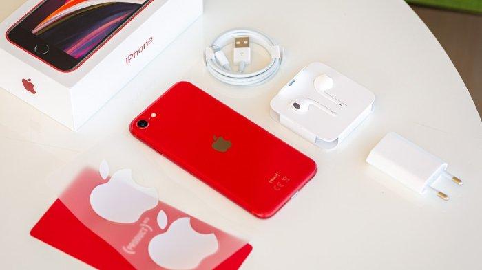 Tampilan iPhone SE 2020, kekinian Apple telah merilis iPhone SE 2022 dan bisa dipesan secara pre-order di sejumlah wilayah termasuk Singapura.