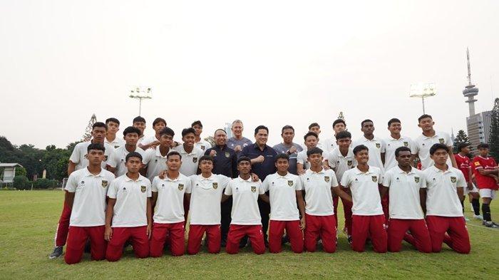 Simak penjelasan terbaru Ketua Umum PSSI Erick Thohir pasca peluncuran Logo dan Maskot Piala Dunia U17 dan persiapan Piala Dunia U17 di Indonesia.