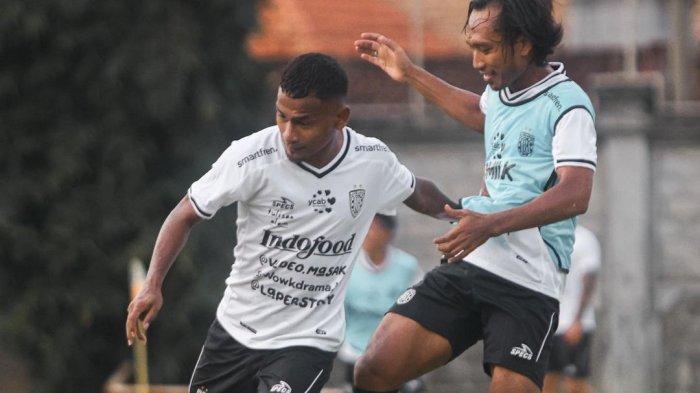 Suasana latihan pemain Bali United jelang jamu Dea United di BRI Liga 1. Laga antara Bali United vs Dewa United di BRI Liga 1 akan dihelat di Stadion Kapten I Wayan Dipta Bali