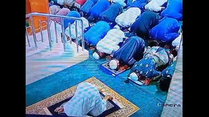 Imam masjid meninggal dunia saat shalat subuh berjamaah