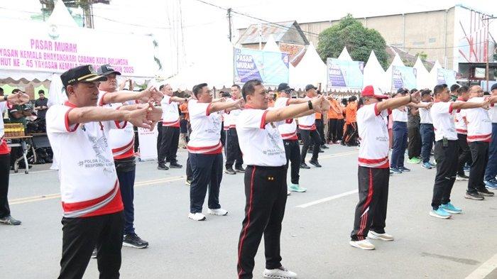 Acara meriahkan Hari Jari Polda Kaltara ke-7 berlangsung meriah, ada pasar murah, senam sehat, hingga pemeriksaan kesehatan gratis di area Tebu Kayan.
