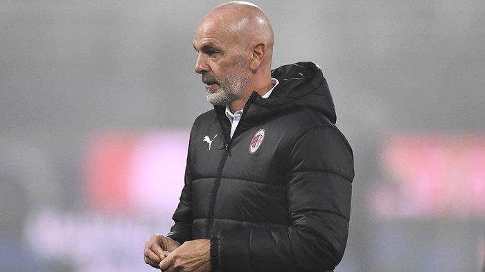 Pelatih AC Milan, Stefano Pioli. (acmilan.com)