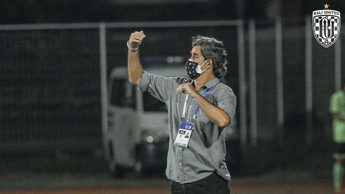 Pelatih Bali United, Stefano Cugurra Teco. (Instagram / @baliunitedfc)