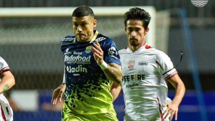 PENYERANG Persib Bandung, Ciro Alves saat lawan Persis Solo. Jelang laga PSM vs Persib di Liga 1, penyerang Maung Bandung yakni Ciro Alves beri respons terbaru usai ditahan imbang Arema FC.