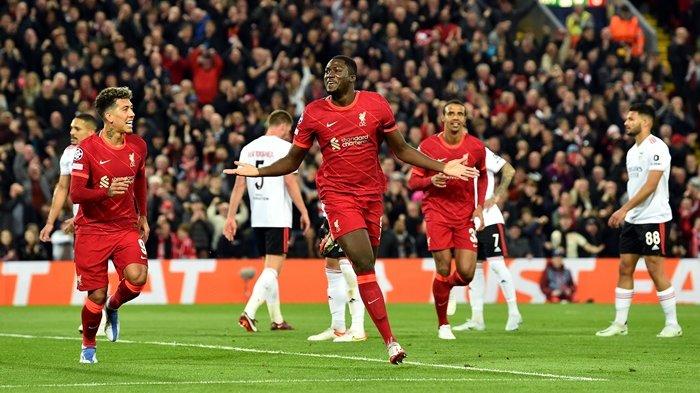 Selebrasi pemain Liverpool, Ibrahim Konate, usai bobol gawang Benfica. Liverpool akan melawan pembunuh raksasa, Villarreal, di babak semifinal Liga Champions 2021-2022 usai menyingkirkan Benfica lewat hujan gol di Stadion Anfield.