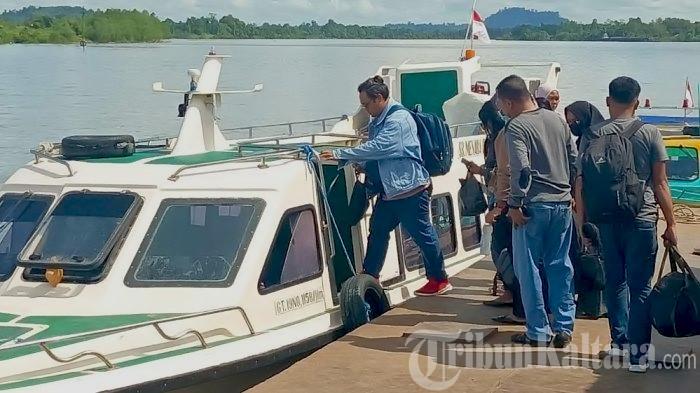 SUBSIDI PENUH - Aktivitas warga sebelum keberangkatan di Pelabuhan Speedboat Malinau, Kalimantan Utara. Seluruh rute reguler speedboat Malinau ke Tarakan mendapat subsidi untuk warga pemilik KTP Malinau, Kamis (17/7/2025). (TribunKaltara.com/Mohamad Supri)