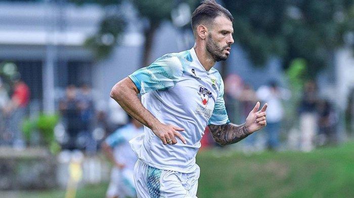 FOTO Tyronne Gustavo del Pino. Jelang duel Port FC vs Persib Bandung di AFC Champions League, Tyronne del Pino kirim pesan kepada pemain Pangeran Biru sebelum lawan Asnawi Mangkualam Cs.