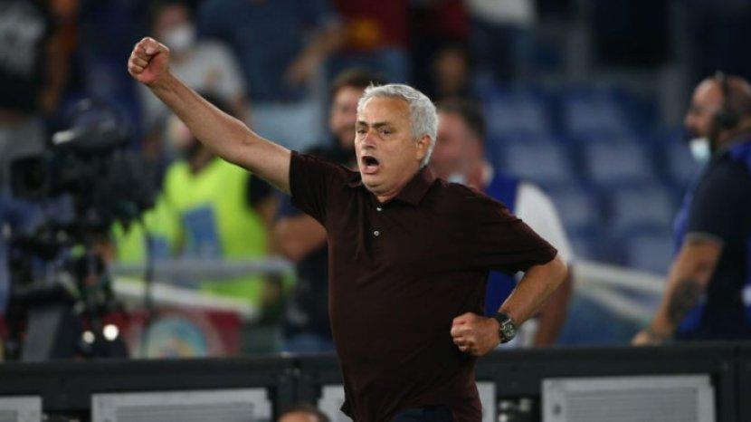 Duel Chelsea vs Benfica di Liga Champions Sudah Panas dari Luar Lapangan, Mourinho Berulah