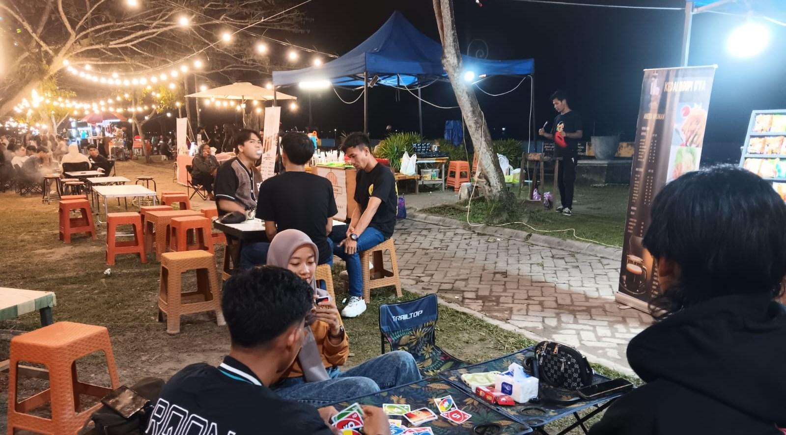 Tebu Kayan Malam Hari Kini, Jadi Tempat Nongkrong Favorit Anak Muda di Tanjung  Selor Kaltara - Tribunkaltara.com
