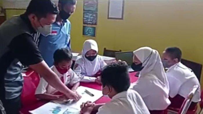Bermula dari luka ringan saat mengikuti kegiatan ekstra kurikuler berkebun, Murid SDN 4 Ketapang Sampit  terinspirasi membuat sebuah alat yang dinamakan Sepeda Pecah atau Sepeda Pencacah Sampah.