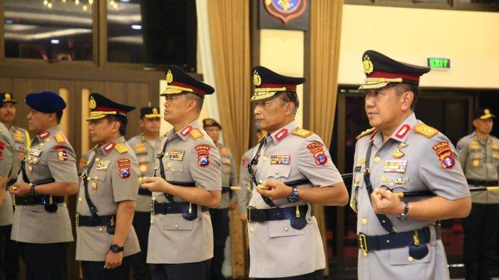 Sertijab Kapolda Kalteng Irjen Pol Djoko Poerwanto tersebut dilakukan bersamaan dengan empat kapolda lainnya yang dipimpin langsung oleh Kapolri Jenderal Polisi Listyo Sigit Prabowo.