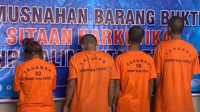 Para tersangka yang ditangkap oleh anggota BNNP Kalteng, Selasa (25/7/2023).