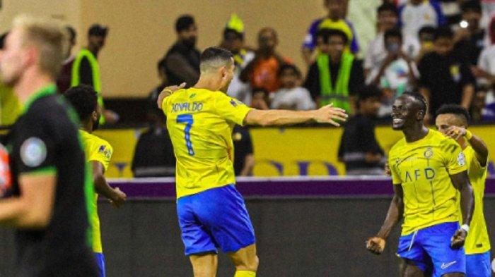 Cristiano Ronaldo Selebrasi Bersama Sadio Mane di Al Nassr