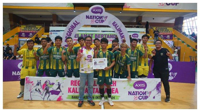 Prestasi luar biasa berhasil diraih tim futsal SMK Medika Samarinda setelah memenangkan regional final AXIS Nation Cup 2024 di wilayah Kalimantan.