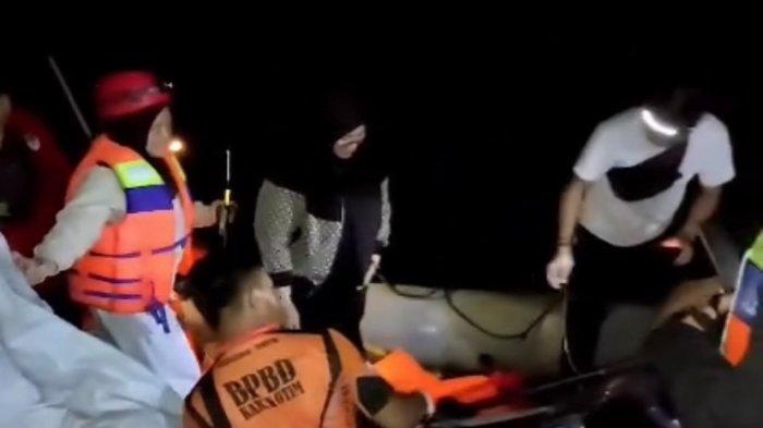 Wakil Bupati Kotim dan Tim Rescue Gabungan Bantu Evakuasi Terdampak ...